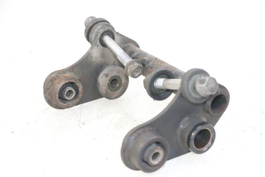 photo de MOTORHALTERUNG YAMAHA FZS FAZER 600 (2001 - 2003) - Details der Befestigungspunkte