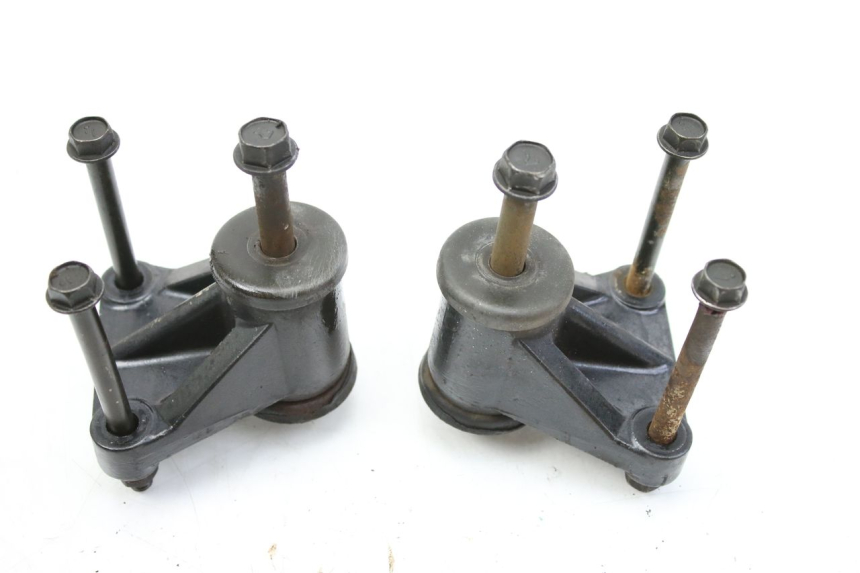 photo de MOTORHALTERUNG KAWASAKI ZEPHYR 1100 ( - 1995) - Detailansicht des Bauteils