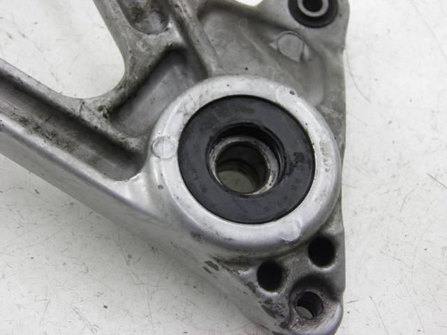 photo de AUSPUFFHALTERUNG HONDA SH 125 (2003 - 2004) - Alternative Perspektive