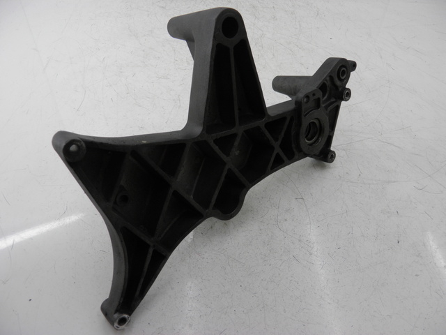 photo de AUSPUFFHALTERUNG KYMCO XCITING RI ABS 500 (2010) - Zoom auf Gebrauchszustand