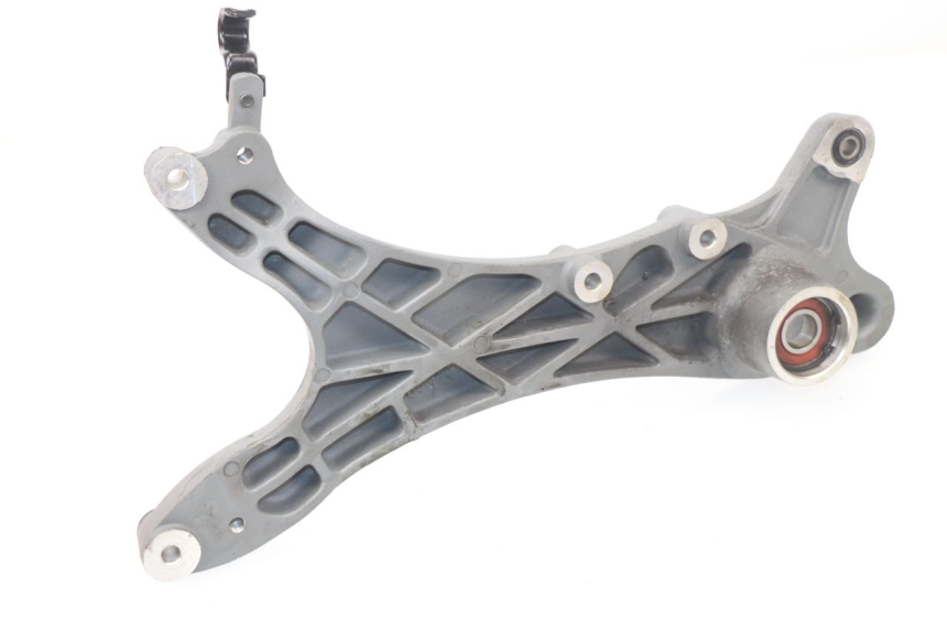 photo de AUSPUFFHALTERUNG KYMCO AGILITY CITY 16P 125 (2015 - 2021) - Detailansicht des Bauteils