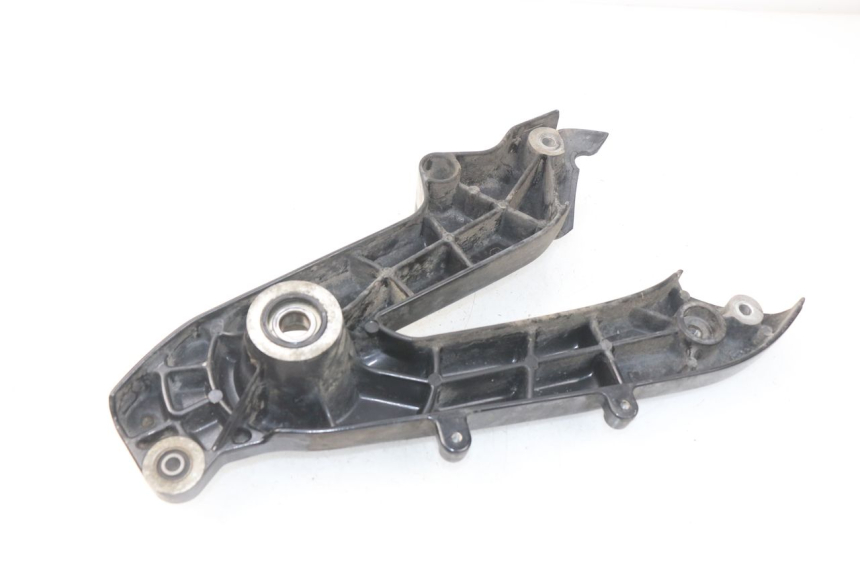 photo de AUSPUFFHALTERUNG YAMAHA BW'S BWS 125 (2010 - 2013) - Alternative Perspektive