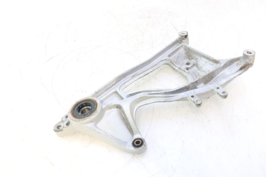 photo de AUSPUFFHALTERUNG CF MOTO E-CHARM 125 (2005 - 2008) - Alternative Perspektive