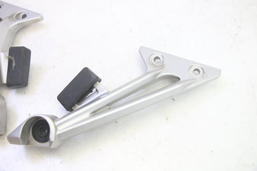 photo de AUSPUFFHALTERUNG YAMAHA FJR ABS 1300 (2006 - 2012) - Zoom auf Gebrauchszustand