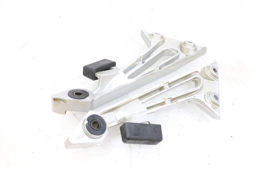 photo de AUSPUFFHALTERUNG YAMAHA FJR ABS 1300 (2006 - 2012) - Alternative Perspektive