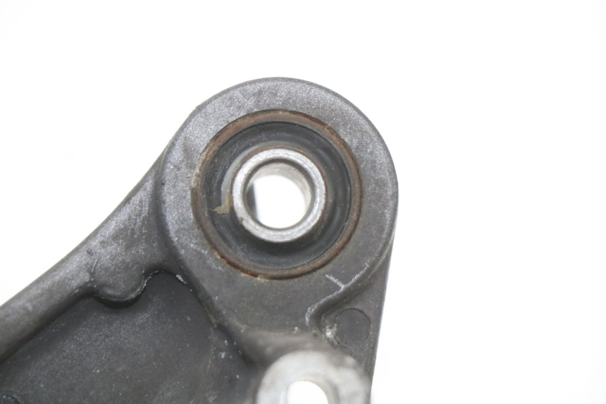 photo de AUSPUFFHALTERUNG HONDA FJS SILVER WING SILVERWING 400 (2005 - 2008) - Geprüftes Gebrauchtteil