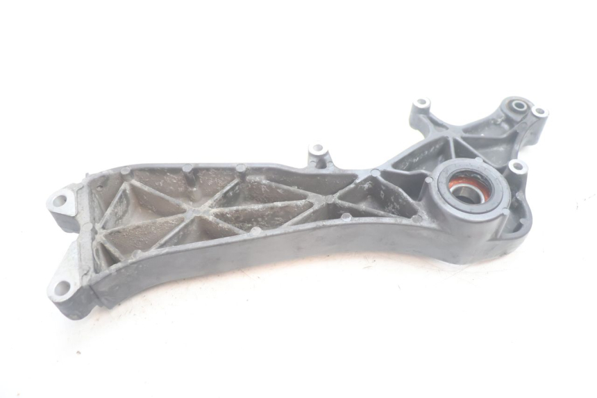 photo de AUSPUFFHALTERUNG HONDA FJS SILVER WING SILVERWING 400 (2005 - 2008) - Technische Nahaufnahme