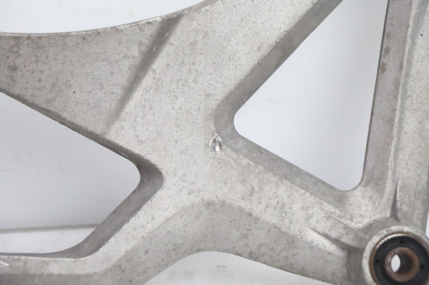 photo de AUSPUFFHALTERUNG GILERA GP 800 (2007 - 2013) - Detailansicht des Bauteils