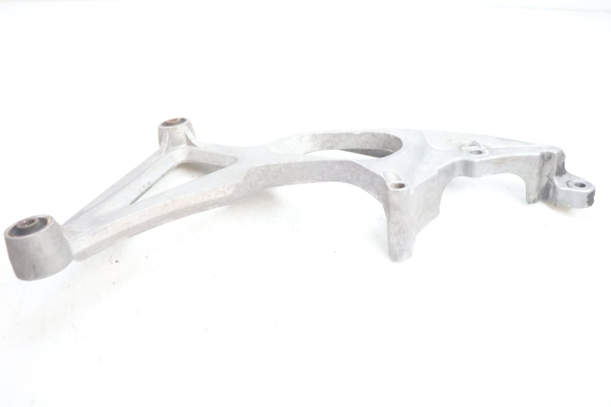 photo de AUSPUFFHALTERUNG GILERA GP 800 (2007 - 2013) - Details der Befestigungspunkte