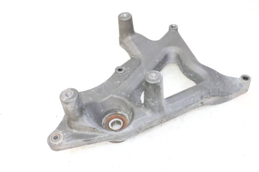 photo de AUSPUFFHALTERUNG SYM JOYMAX 125 (2010 - 2017) - Detailansicht des Bauteils