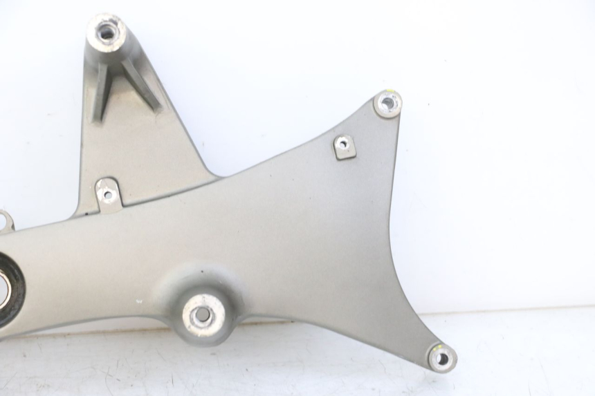 photo de AUSPUFFHALTERUNG KYMCO XCITING 500 (2007 - 2010) - Detailansicht des Bauteils