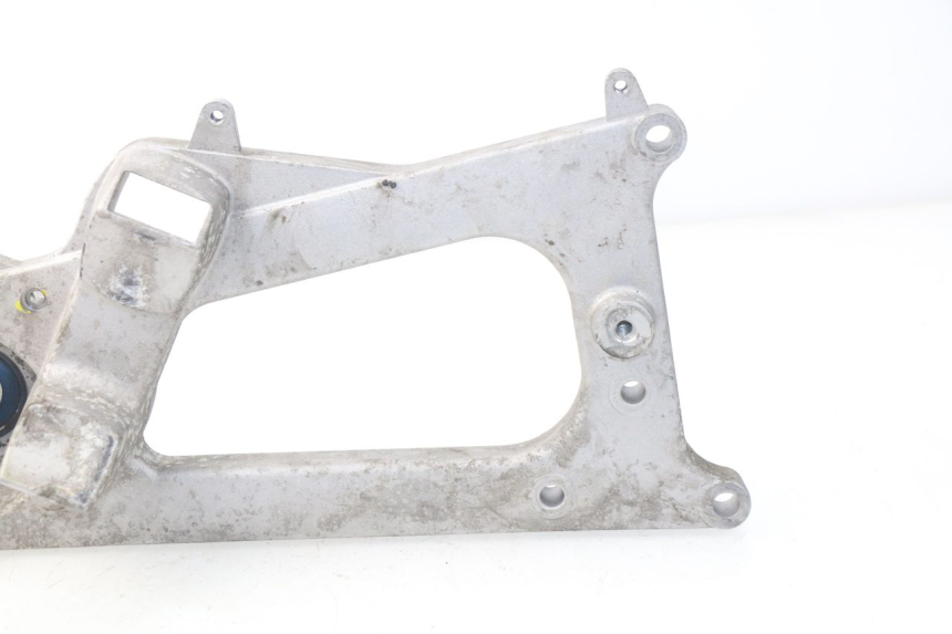 photo de AUSPUFFHALTERUNG PIAGGIO MP3 HPE 500 (2019 - 2022) - Alternative Perspektive