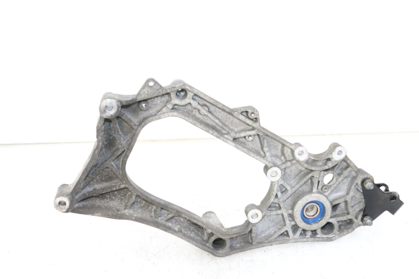 photo de AUSPUFFHALTERUNG PIAGGIO MP3 HPE 350 (2018 - 2020) - Alternative Perspektive