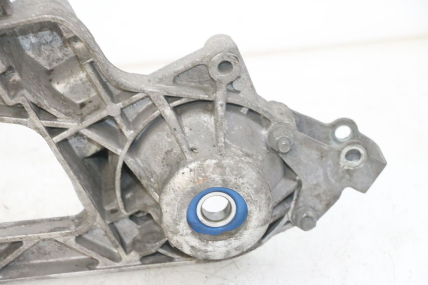 photo de AUSPUFFHALTERUNG PIAGGIO MP3 500 (2011 - 2015) - Zoom auf Gebrauchszustand