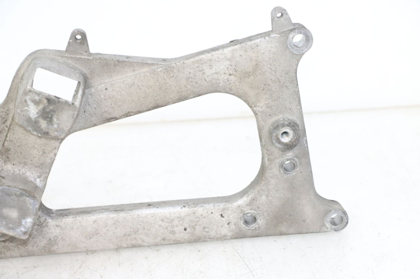 photo de AUSPUFFHALTERUNG PIAGGIO MP3 500 (2011 - 2015) - Technische Nahaufnahme