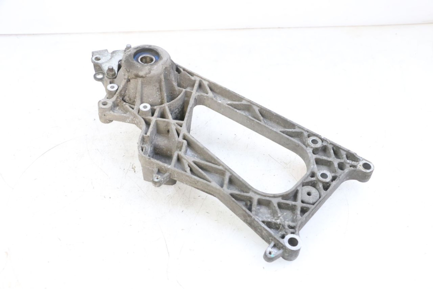 photo de AUSPUFFHALTERUNG PIAGGIO MP3 500 (2016 - 2018) - Detailansicht des Bauteils