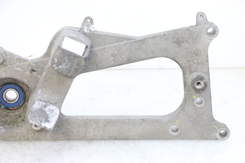 photo de AUSPUFFHALTERUNG PIAGGIO MP3 500 (2016 - 2018) - Alternative Perspektive