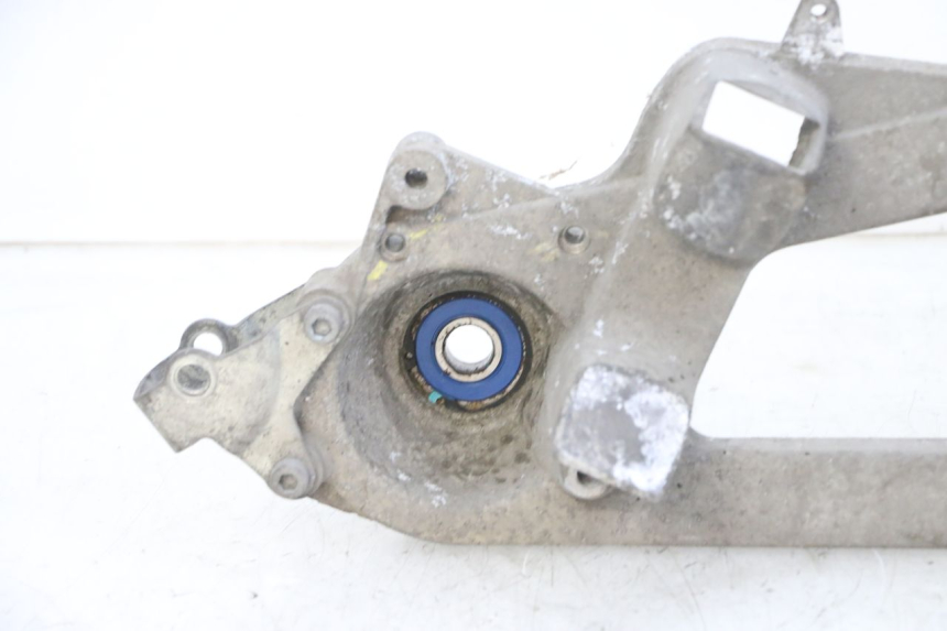 photo de AUSPUFFHALTERUNG PIAGGIO MP3 500 (2016 - 2018) - Technische Nahaufnahme