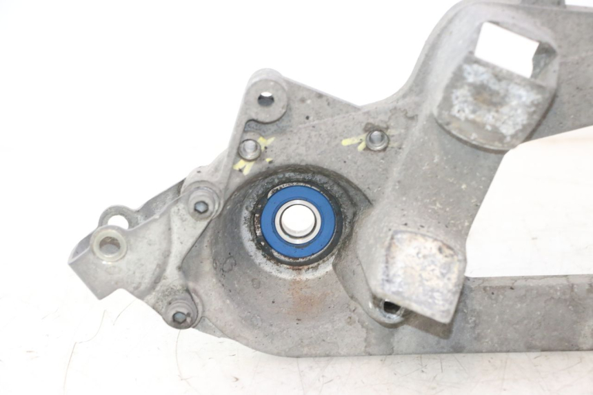 photo de AUSPUFFHALTERUNG PIAGGIO MP3 500 (2016 - 2018) - Oberflächenzustand und Material