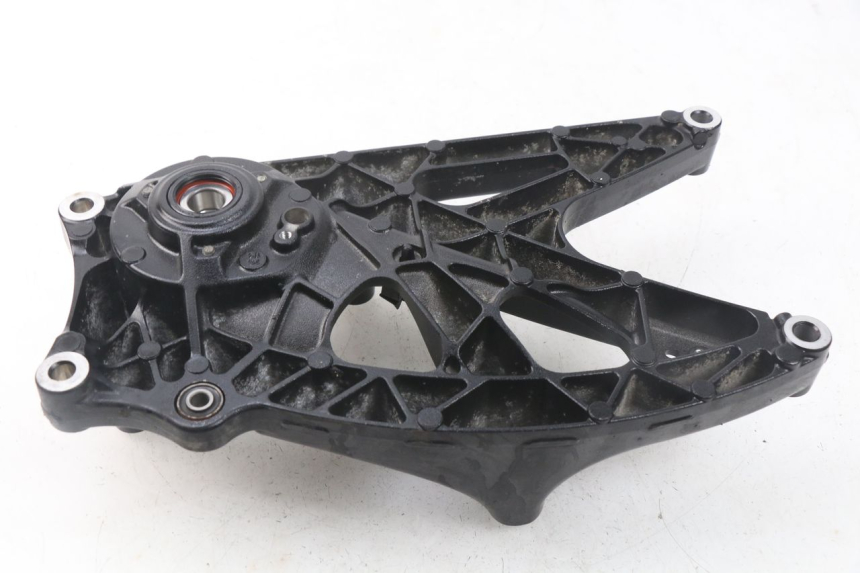 photo de AUSPUFFHALTERUNG MBK MW TRYPTIK 125 (2017 - 2022) - Technische Nahaufnahme