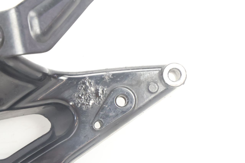 photo de AUSPUFFHALTERUNG YAMAHA N-MAX NMAX 125 (2021 - 2024) - Alternative Perspektive