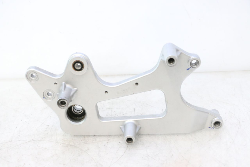 photo de AUSPUFFHALTERUNG JM MOTORS R-MAX TECH 50 (2024 - 2026) - Hauptansicht