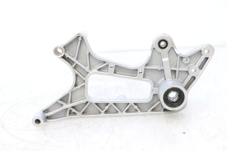 photo de AUSPUFFHALTERUNG JM MOTORS R-MAX TECH 50 (2024 - 2026) - Detailansicht des Bauteils