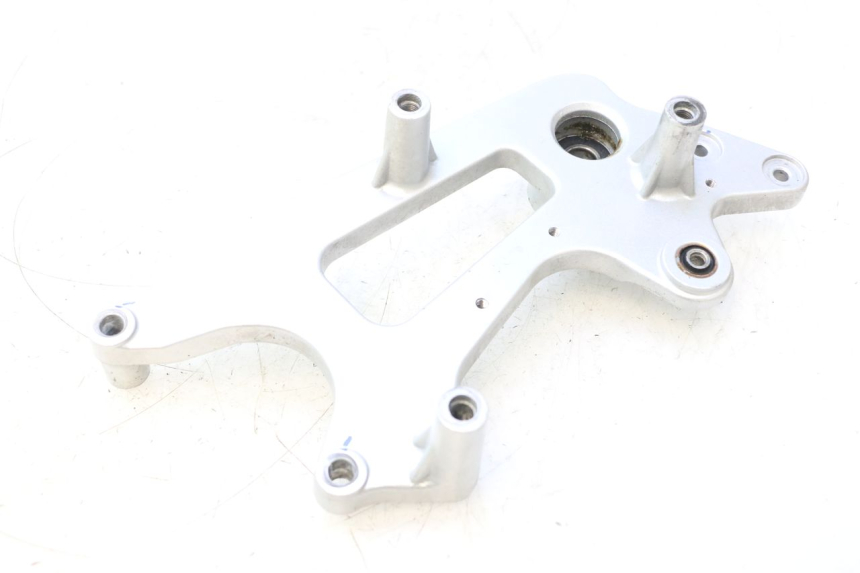 photo de AUSPUFFHALTERUNG JM MOTORS R-MAX TECH 50 (2024 - 2026) - Alternative Perspektive