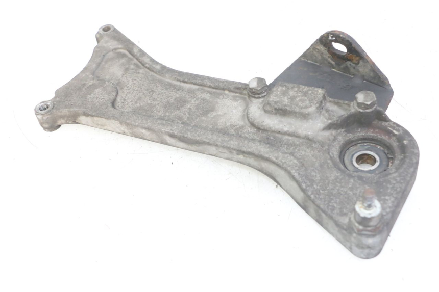 photo de AUSPUFFHALTERUNG APRILIA SCARABEO GT TOURING 125 (1999 - 2005) - Technische Nahaufnahme