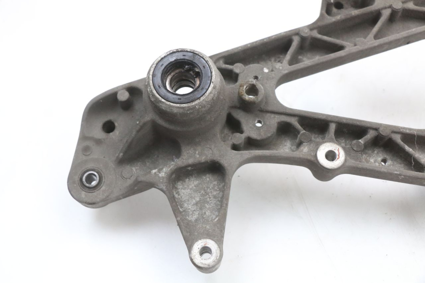 photo de AUSPUFFHALTERUNG HONDA SH ABS 125 (2012 - 2017) - Details der Befestigungspunkte