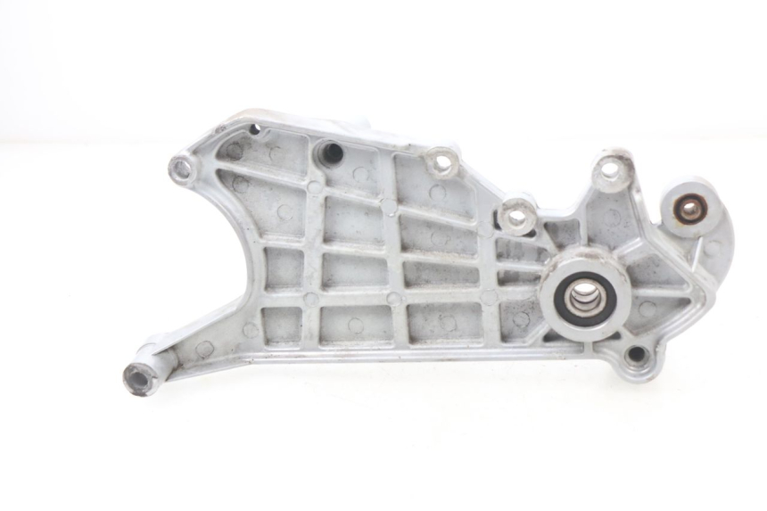 photo de AUSPUFFHALTERUNG RAZZO STEED 125 (2012 - 2018) - Detailansicht des Bauteils