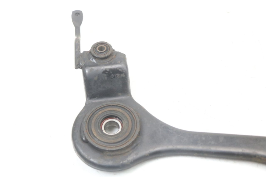 photo de AUSPUFFHALTERUNG KYMCO SUPER 8 125 (2008 - 2015) - Detailansicht des Bauteils