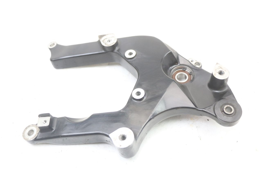 photo de AUSPUFFHALTERUNG SUZUKI BURGMAN 125 (2018 - 2021) - Detailansicht des Bauteils