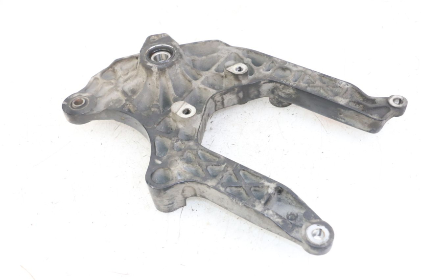 photo de AUSPUFFHALTERUNG SUZUKI BURGMAN 125 (2018 - 2021) - Zoom auf Gebrauchszustand