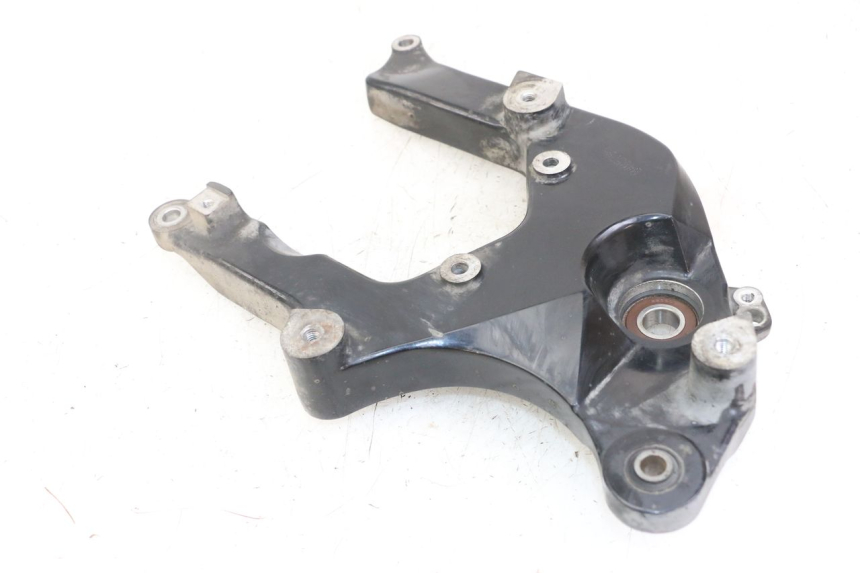 photo de AUSPUFFHALTERUNG SUZUKI BURGMAN 125 (2018 - 2021) - Alternative Perspektive