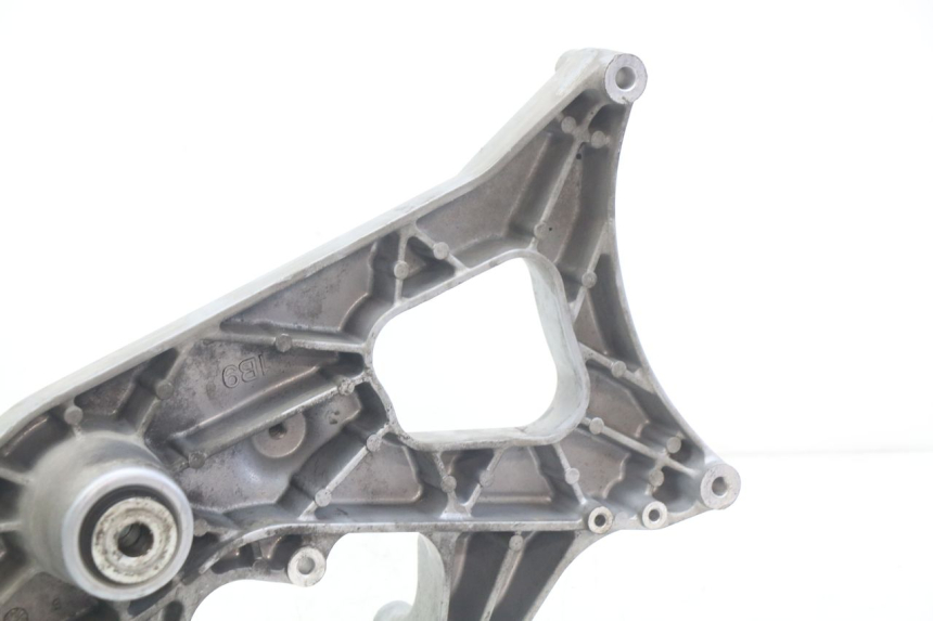 photo de AUSPUFFHALTERUNG YAMAHA X-CITY XCITY 125 (2007 - 2013) - Alternative Perspektive