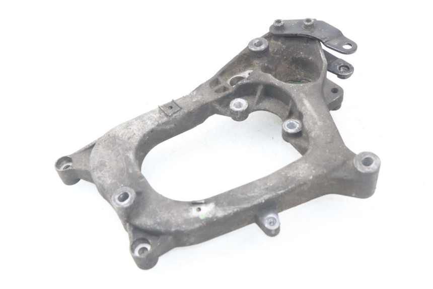 photo de AUSPUFFHALTERUNG PIAGGIO XEVO - X EVO 125 (2007 - 2017) - Detailansicht des Bauteils