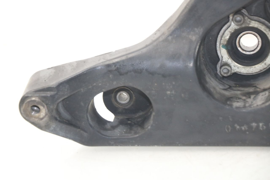 photo de AUSPUFFHALTERUNG YAMAHA YP X-MAX XMAX 400 (2014 - 2017) - Technische Nahaufnahme