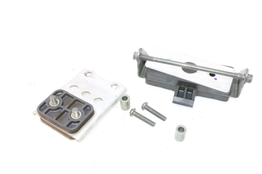 photo de HALTER KRAFTSTOFFTANK YAMAHA FJR 1300 (2001 - 2005) - Detailansicht des Bauteils