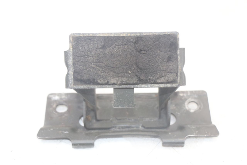 photo de TANKHALTERUNG SUZUKI SV N 650 (1999 - 2002) - Zoom auf Gebrauchszustand