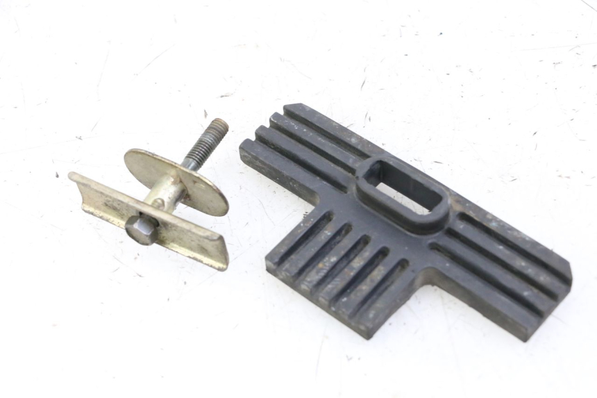 photo de HALTER KRAFTSTOFFTANK YAMAHA XJN DIVERSION 600 (2000 - 2003) - Zoom auf Gebrauchszustand