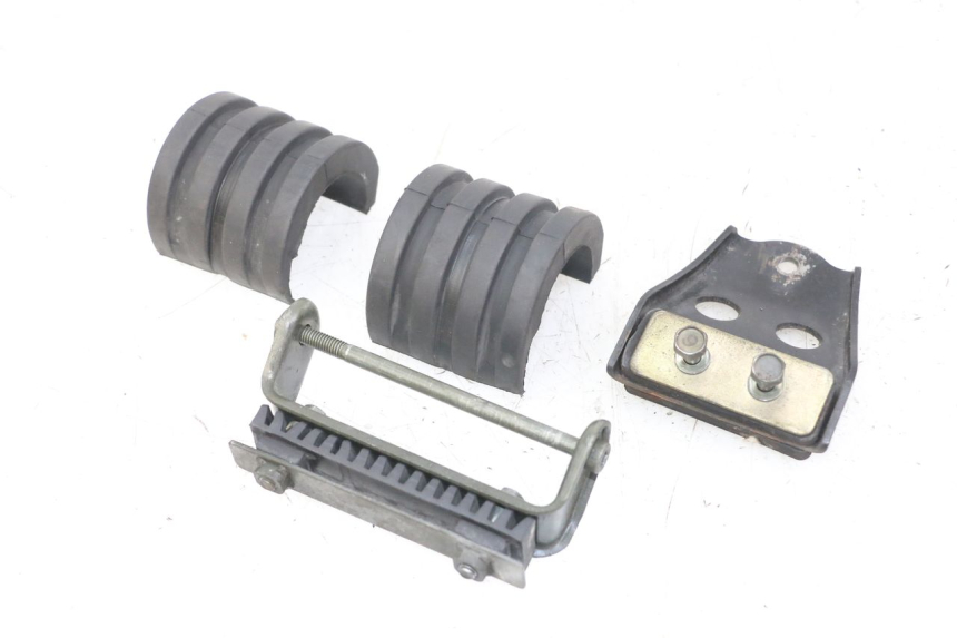 photo de HALTER KRAFTSTOFFTANK YAMAHA FZS FAZER 600 (2001 - 2003) - Hauptansicht