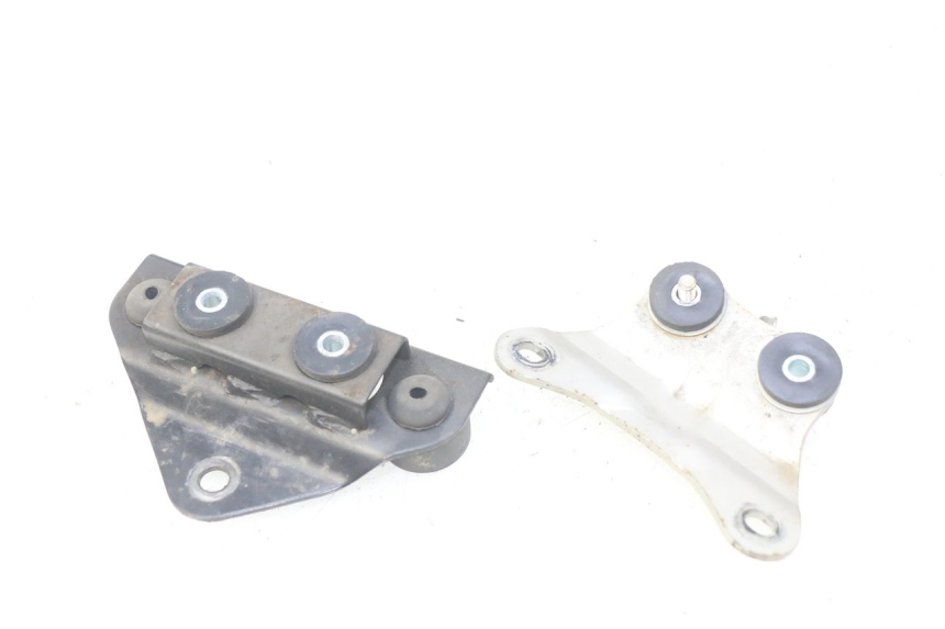 photo de TANKHALTERUNG KAWASAKI ZZR 600 (1995 - 2004) - Detailansicht des Bauteils