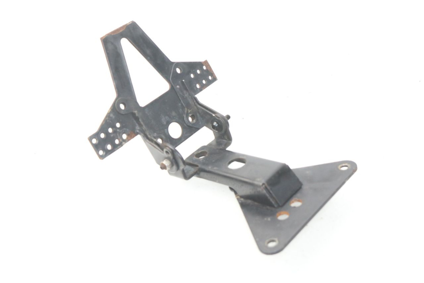 photo de KENNZEICHENHALTER MV AGUSTA BRUTALE R WALLY 910 (2008 - 2008) - Detailansicht des Bauteils