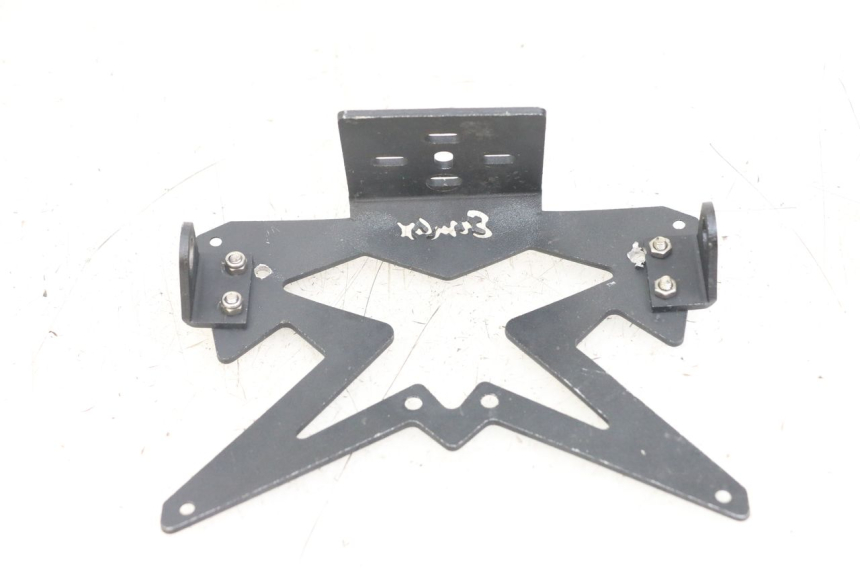 photo de KENNZEICHENHALTER KAWASAKI ER-6 ER6 N 650 (2012 - 2016) - Zoom auf Gebrauchszustand