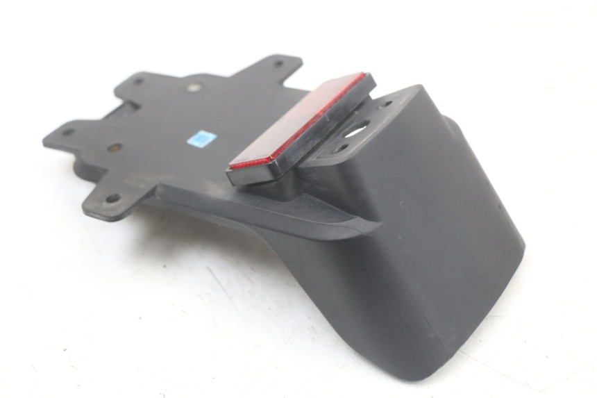 photo de KENNZEICHENHALTER HUSQVARNA SVARTPILEN 401 (2018 - 2023) - Alternative Perspektive