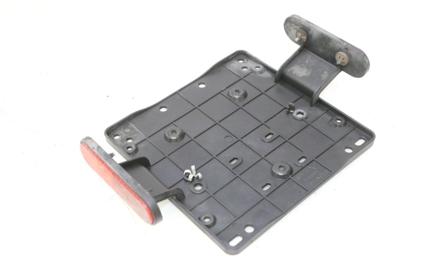 photo de KENNZEICHENHALTER PIAGGIO MP3 500 (2016 - 2018) - Zoom auf Gebrauchszustand