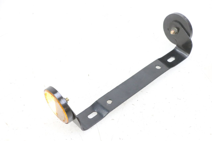 photo de KENNZEICHENHALTER EFUN PUSA 1 - Detailansicht des Bauteils