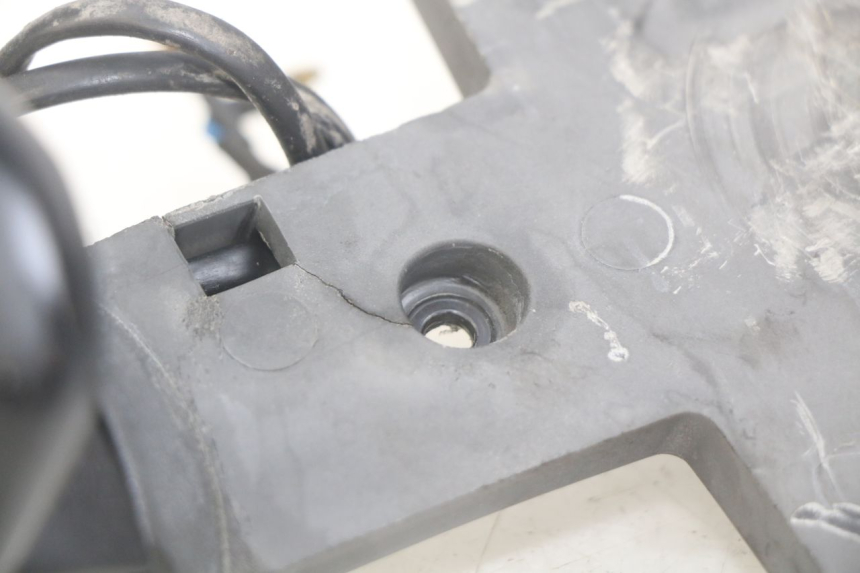 photo de KENNZEICHENHALTER APRILIA SCARABEO LIGHT 125 (2007 - 2011) - Gesamtansicht des Produkts