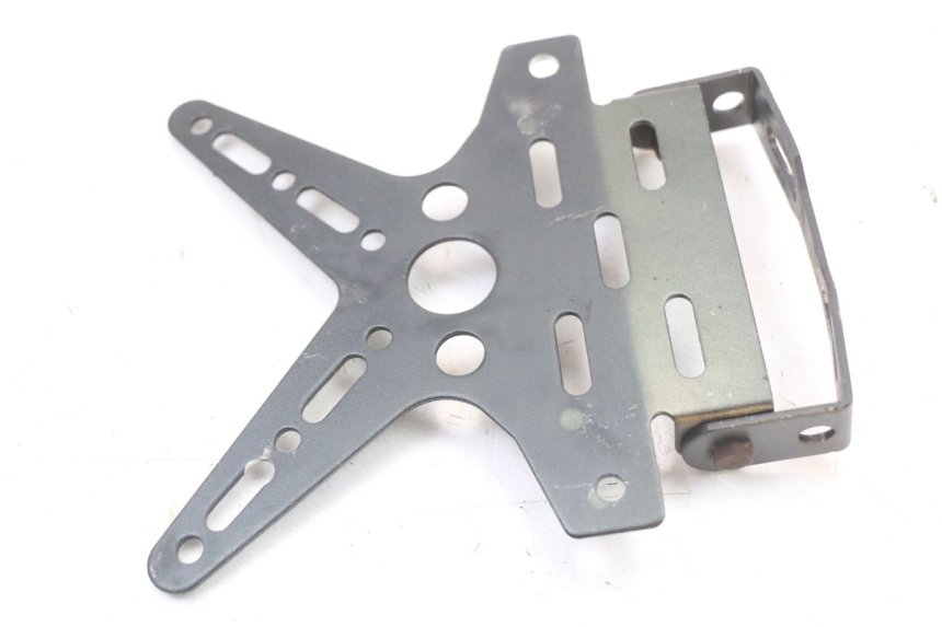 photo de KENNZEICHENHALTER SUZUKI SV S 650 (1999 - 2002) - Detailansicht des Bauteils